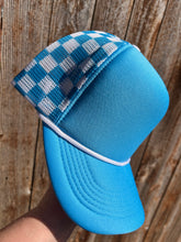 Load image into Gallery viewer, 5 Panel Foam Checkered Mesh Trucker