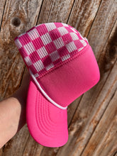 Load image into Gallery viewer, 5 Panel Foam Checkered Mesh Trucker