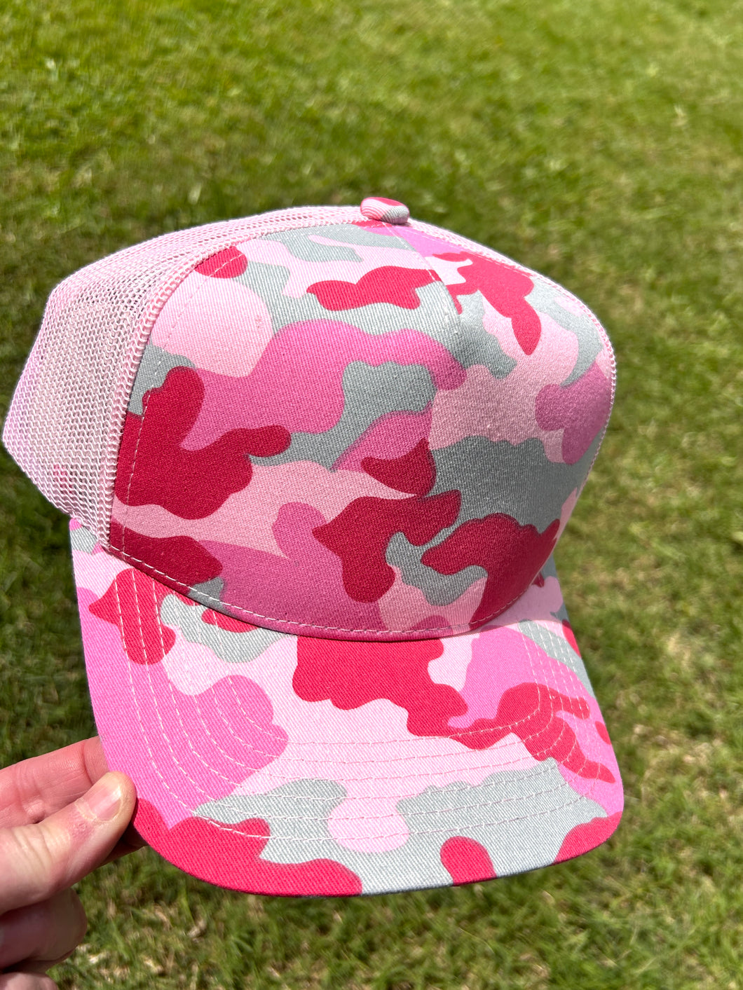 Camo Front Trucker w/mesh