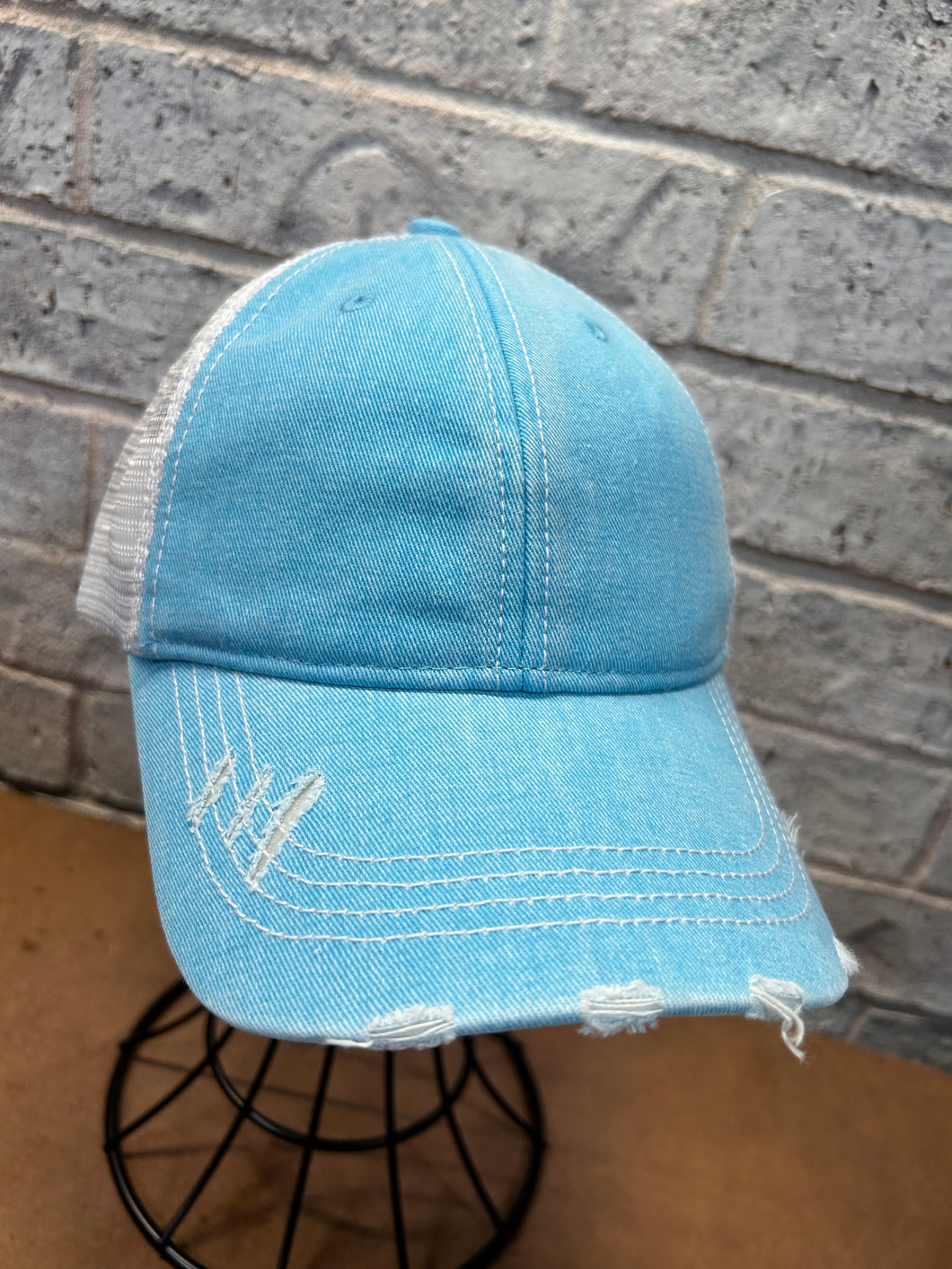 Ponytail Slit Non Structured