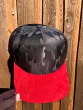 Load image into Gallery viewer, 5 Panel Camo Suede Brim Baseball Cap
