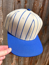 Load image into Gallery viewer, 5 Panel Retro Pinstripe Baseball Flat Bill
