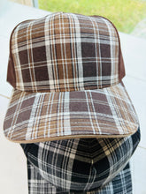 Load image into Gallery viewer, 5 Panel Plaid Sandwich Meshback
