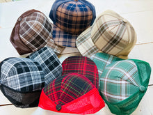 Load image into Gallery viewer, 5 Panel Plaid Sandwich Meshback
