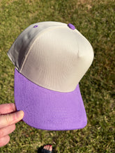 Load image into Gallery viewer, 5 Panel Corduroy Bill
