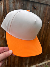 Load image into Gallery viewer, 5 Panel Two Tone High Frame Retro BBall
