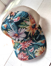 Load image into Gallery viewer, 5 Panel Floral Jacquard Meshback

