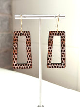 Load image into Gallery viewer, Cream &amp; Rust Eden Earrings
