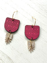 Load image into Gallery viewer, Pink Sapphira Earrings

